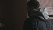 Chicago.P.D.S12E17.Transference.1080p.AMZN.WEB-DL.DDP5.1.H.264-NTb.mkv_20250403_161254.468.png