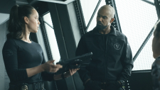 S.W.A.T.S08E17.The.Enemy.Within.720p.AMZN.WEB-DL.DDP5.1.H.264-NTb.mkv_20250412_102724.562.png