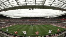 EPL.Arsenal.vs.Brenford.12.04.2025.2160p.UHDTV.AAC2.0.HLG.H.265-playTV.mkv_snapshot_00.01.57.287.png