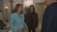 Leverage.Redemption.S03E01.The.Weekend.in.Paris.Job.1080p.AMZN.WEB-DL.DDP5.1.H.264-NTb.mkv_20250417_155037.921.png