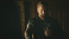 S.W.A.T.S08E18.Exploited.1080p.AMZN.WEB-DL.DDP5.1.H.264-NTb.mkv_20250419_090633.406.png