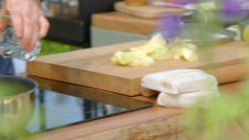Marcus.Wareings.Tales.from.a.Kitchen.Garden.S01E01.1080p.iP.WEB-DL.AAC2.0.H.264-RTN-003.png
