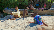 Survivor.S48E09.Welcome.to.the.Party.1080p.AMZN.WEB-DL.DDP5.1.H.264-RAWR.mkv_20250424_084330.609.png