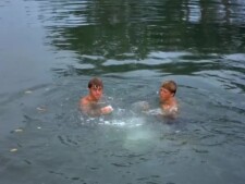 Flipper.S03E02.Disaster.In.The.Everglades.Part.1.WEBRip.h.264-GC-002.jpg
