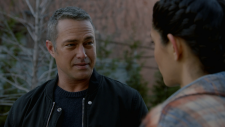 Chicago.Fire.S13E20.Cut.Me.Open.1080p.AMZN.WEB-DL.DDP5.1.H.264-NTb.mkv_20250508_175909.843.png