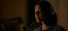 undertone.2025.2160p.AMZN.WEB-DL.DDP5.1.Atmos.H.265-SCOPE.mkv-00.08.52.157-1-1.png