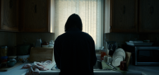 undertone.2025.2160p.iT.WEB-DL.DDP5.1.Atmos.HDR.H.265-SCOPE.mkv-00.31.49.199-1.png
