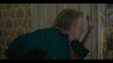 From.S04E01.2160p.WEB.h265-ETHEL-004.png