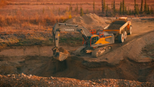 Gold.Rush.S16E21.1000-Ounce.Week.1080p.AMZN.WEB-DL.DDP2.0.H.264-NTb-004.png