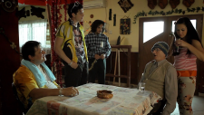 Las.Fierbinti.S02E01.Nunta.1080p.VOYO.WEB-DL.AAC2.0.H.264-playWEB.mkv064493.png