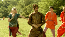 Las.Fierbinti.S06E01.Hildegun.1080p.VOYO.WEB-DL.AAC2.0.H.264-playWEB.mkv044230.png