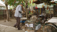 Las.Fierbinti.S11E01.Buna.vrei-o.guma.1.1080p.VOYO.WEB-DL.AAC2.0.H.264-playWEB.mkv010318.png